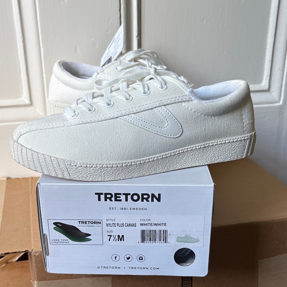 Tretorn Women’s Cream Canvas Sneakers